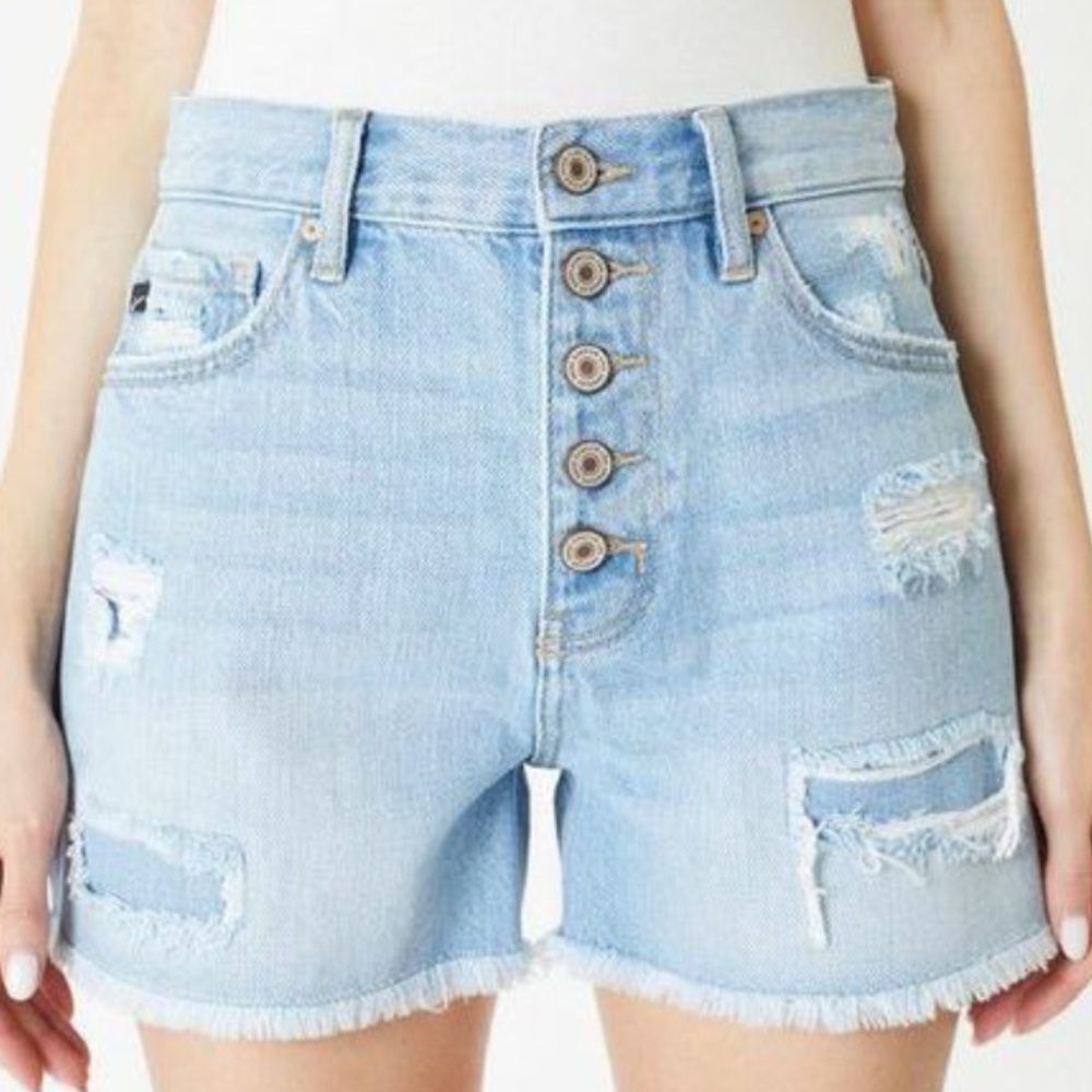 KanCan 7/27 Light Wash Denim Button Fly Tilda High Rise Distressed Shorts NWT